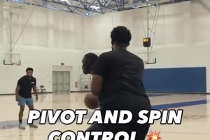 杨瀚森的好兄弟！马卢阿奇的内线脚步训练！咋感觉有点僵硬~